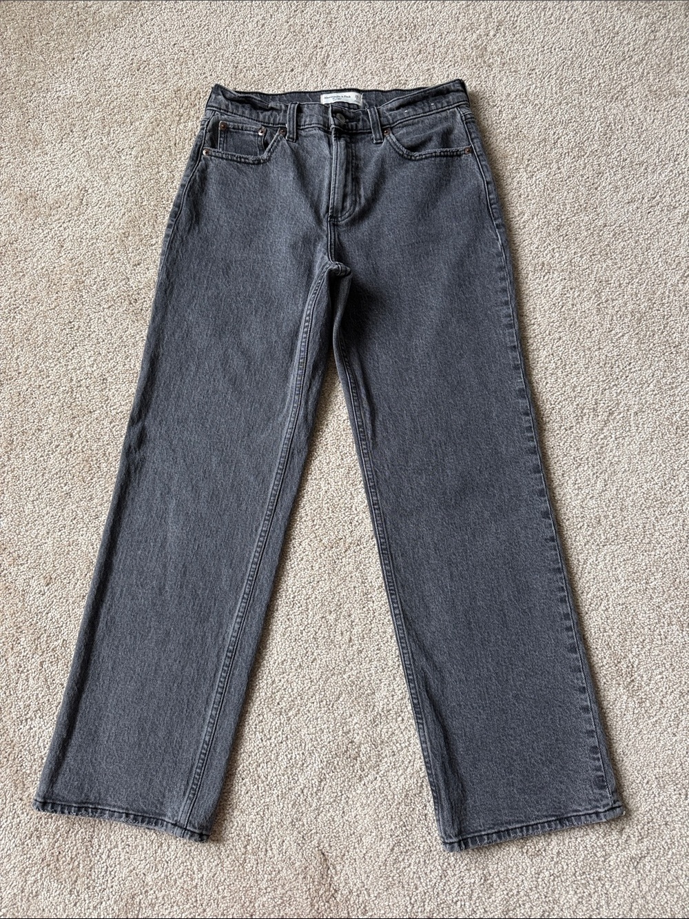 Abercrombie and Fitch Baggy Low Rise Grey/Black Short Petite Jeans